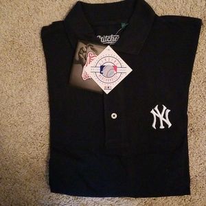 Yankees shirt